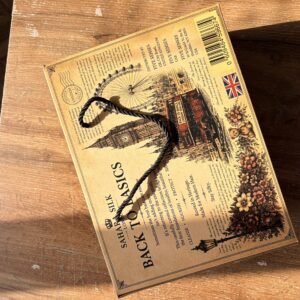Vintage Heritage Carry Box with Twisted Cord Handles